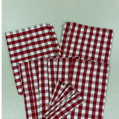 Splitscreen Curtains 10 Piece Set Check Cherry