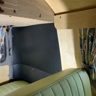 Split Screen Rear Interior Corner Panels